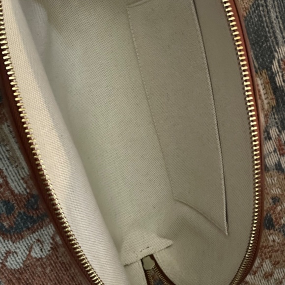 Mansur Gavriel Moon clutch - Picture 3 of 4